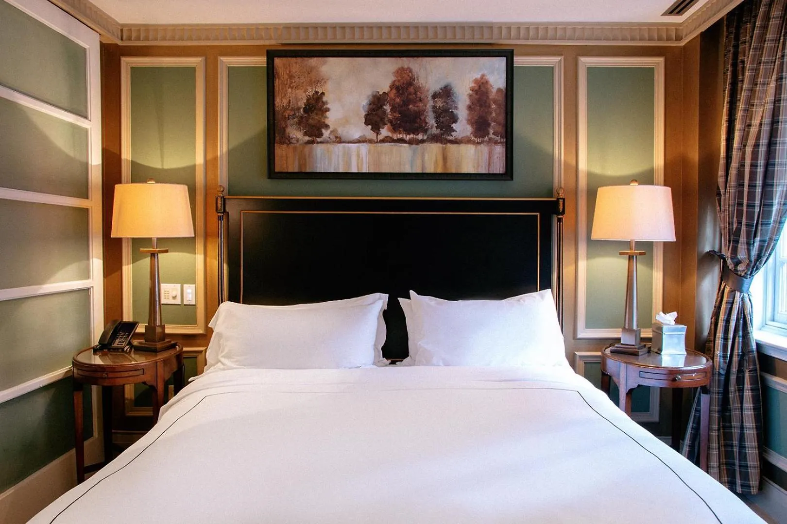 Windsor Arms Hotel Toronto