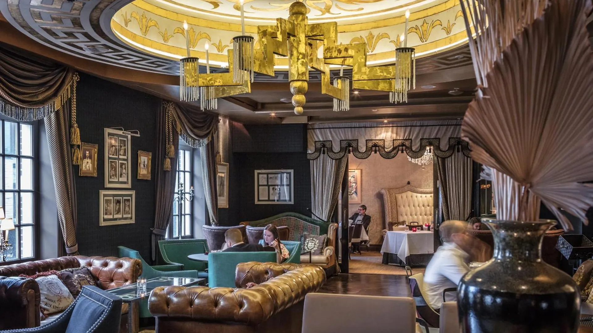 Windsor Arms Hotel Toronto